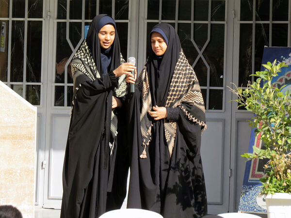 زدن زنگ انقلاب در مدرسه دخترانه فرزانگان شهرستان بجنورد 