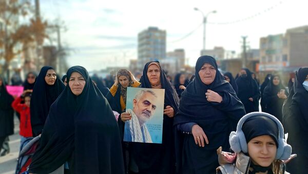 هم صدایی مردم رزن برای سرکوب اغتشاشات 