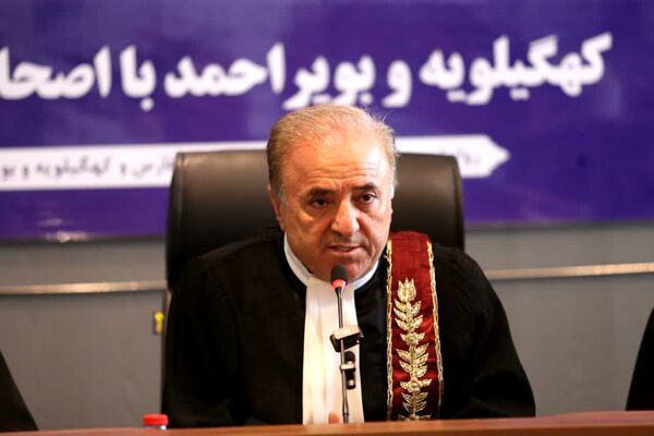 نشست خبری هیأت مدیره کانون وکلای دادگستری فارس و کهگیلویه بویر احمد با اصحاب رسانه