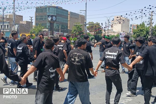 میزبانی در شهرستان رباط کریم از عزاداران امام حسین در ظهر عاشورا