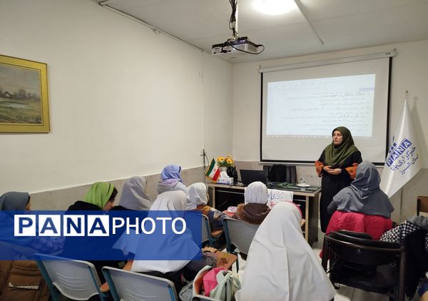 کارگاه آموزش مقدماتی خبرنگاران پانا دختر و پسر ناحیه  ۴ کرج