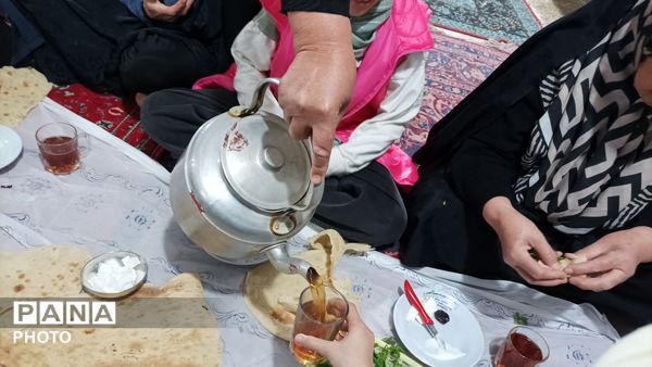 نماز جماعت و افطاری در شب سوم ماه مبارک رمضان  
