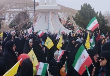 حماسه وحدت در چهل‌وهفتمین فجر انقلاب در دیباج