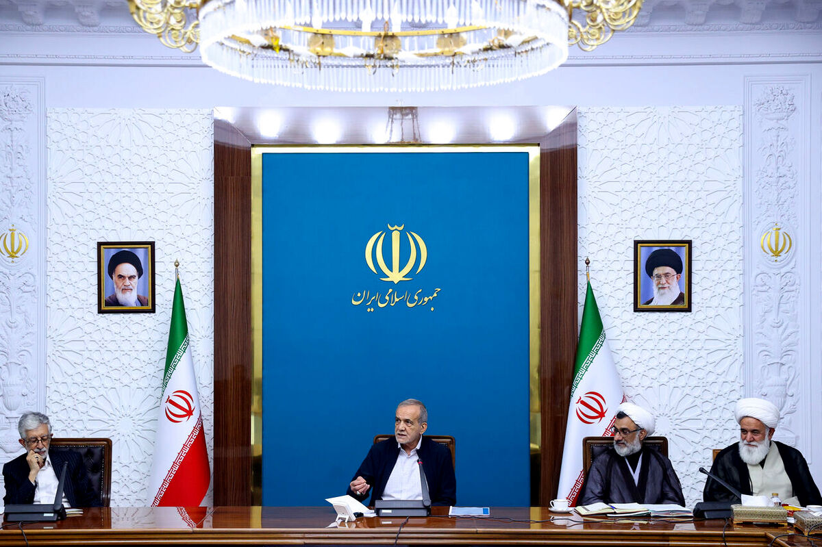 رئیس جمهور به دروغ و ریاکاری در میان برخی مسئولان انتقاد کرد