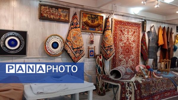 نمایشگاه صنایع‌دستی و سوغات شب یلدا در شهرستان محلات 