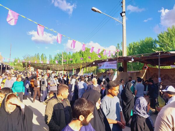 جشنواره ریواس در کوهسرخ