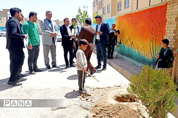 یادبود سبز؛ نهال‌ها در لردگان، خاطره‌ شهدا در میناب