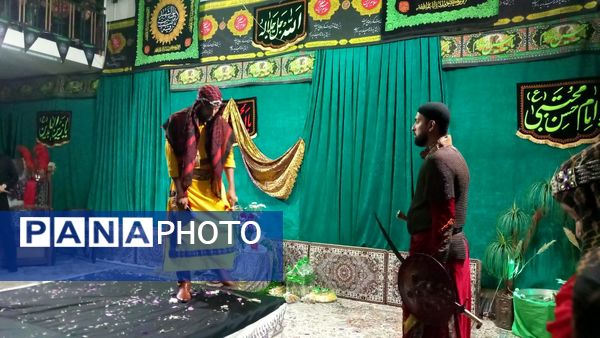 تعزیه‌خوانی تاسوعا در حسینیه موسی بن جعفر (ع)