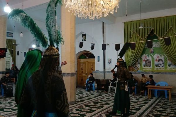 مراسم تعزیه خوانی شهادت حضرت عباس(ع) توسط ذاکرین دهستان شوراب صغیر