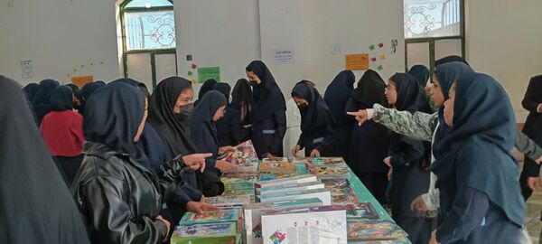 نمایشگاه کتاب پژوهش‌سرای غدیر بردخون گشایش یافت