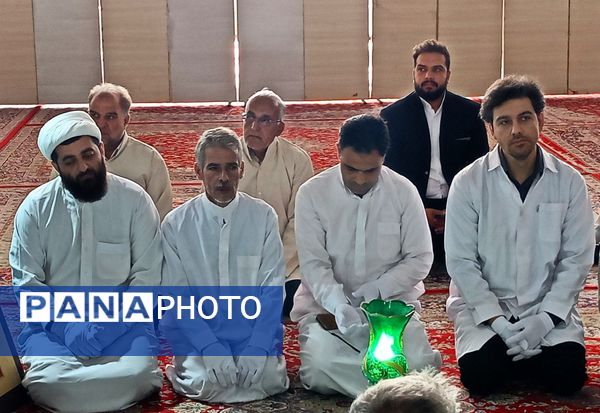 غبارروبی مزار امامزاده سید حمزه کاشمر