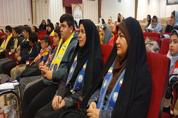 کلاس آموزشی خبرنگاری در کانون مهر تابان نیشابور