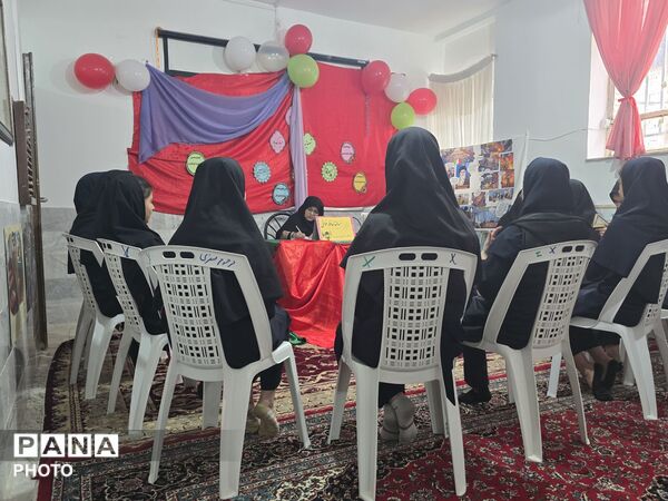 مرحله آموزشگاهی مسابقات حافظ خوانی در خلیل آباد