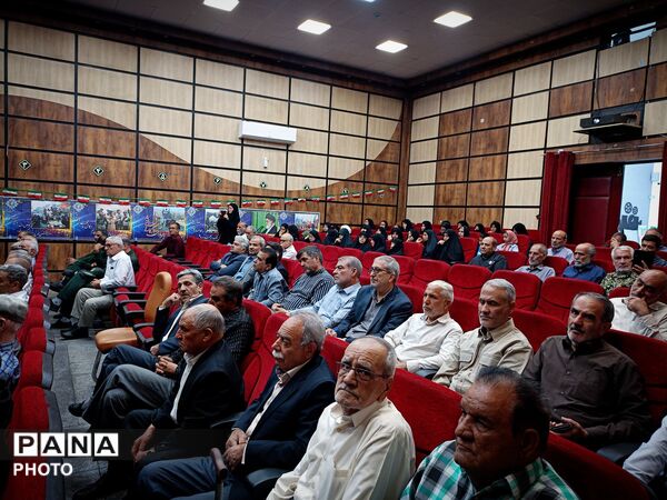 همایش تجلیل از فرماندهان و پیشکسوتان دفاع مقدس شهرستان کاشمر