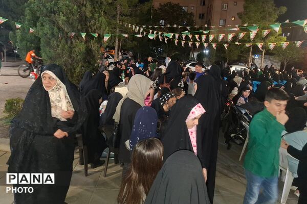 برای حفظ ایران، سنگر ما خیابان