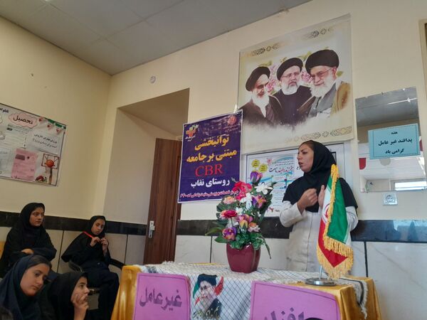 جلسه توجیهی  سلامت بانوان در دبیرستان مادرمهربان خلیل آباد