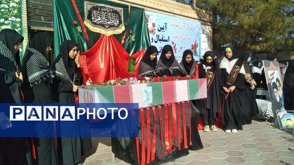 مراسم وداع با شهید گمنام در دبیرستان مرحوم صفری شهرستان خلیل‌آباد 