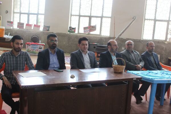 بزرگداشت مقام معلم در نماز جمعه گلوگاه 