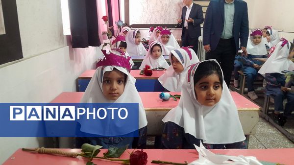 برگزاری آیین جشن غنچه‌ها در مدارس استان البرز