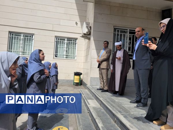 دبستان مصلی نژاد حضرت زینب میزبان مراسم آغاز سال تحصیلی شد