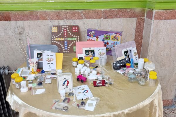 برپایی نمایشگاه صنایع آموزشی و فناوری‌های نوین در دبستان علوی 