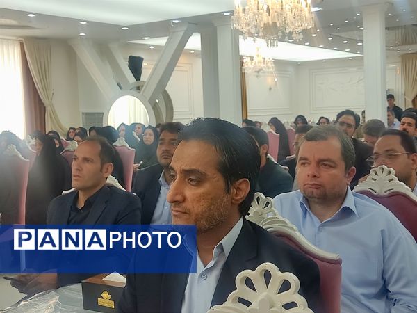 ویژه برنامه در مسیر دانایی در کاشمر