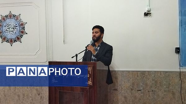 اولین نماز جماعت دبیرستان شاهد ابوذر غفاری در سال تحصیلی جدید 