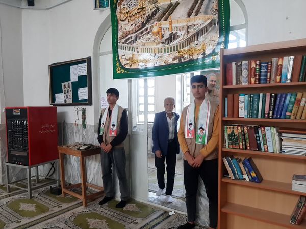 حضور دانش‌آموزان و برپایی میز خدمت در نماز جمعه این هفته آشخانه 