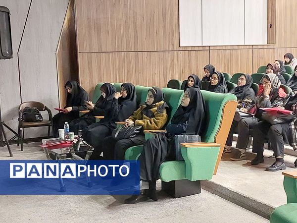 برگزاری کارگاه آموزشی حرفه‌ای شدن با لنزهای متنوع