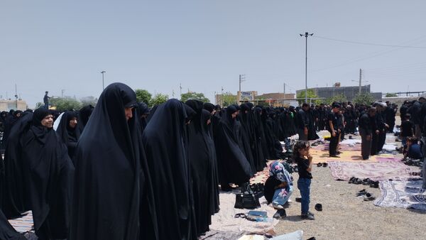 برگزاری نماز ظهر عاشورا در خلیل آباد 