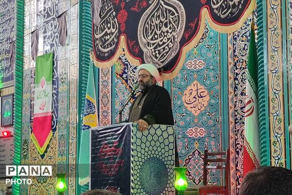 میثاق فیروزکوهی‌ها با راه شهیدان در حریم حسینی، لزوم ایستادگی بر مدار عدالت در مکتب عاشورا