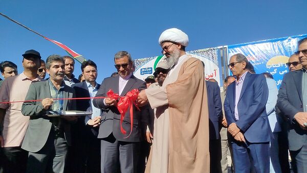 خراسان رضوی میزبان جهش انرژی پاک؛ افتتاح و کلنگ‌زنی پروژه‌های خورشیدی با حضور استاندار