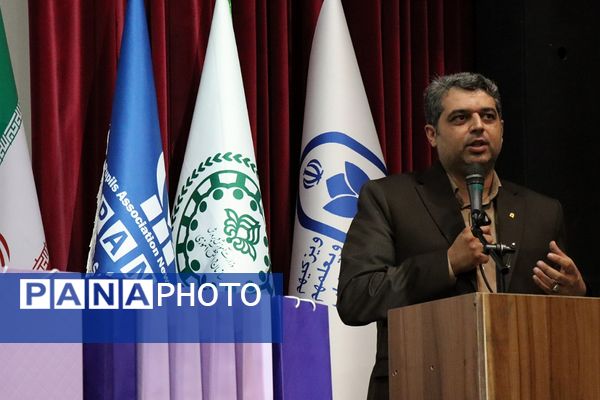 آیین تجلیل از دختران دانش‌آموز خبرنگار منتخب پانا شهرستان‌های استان تهران