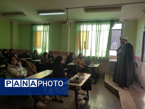 حضور مبلغان سازمان قرآن و عترت در مدرسه شهید عیسی وند به مناسبت شروع ماه مبارک رمضان