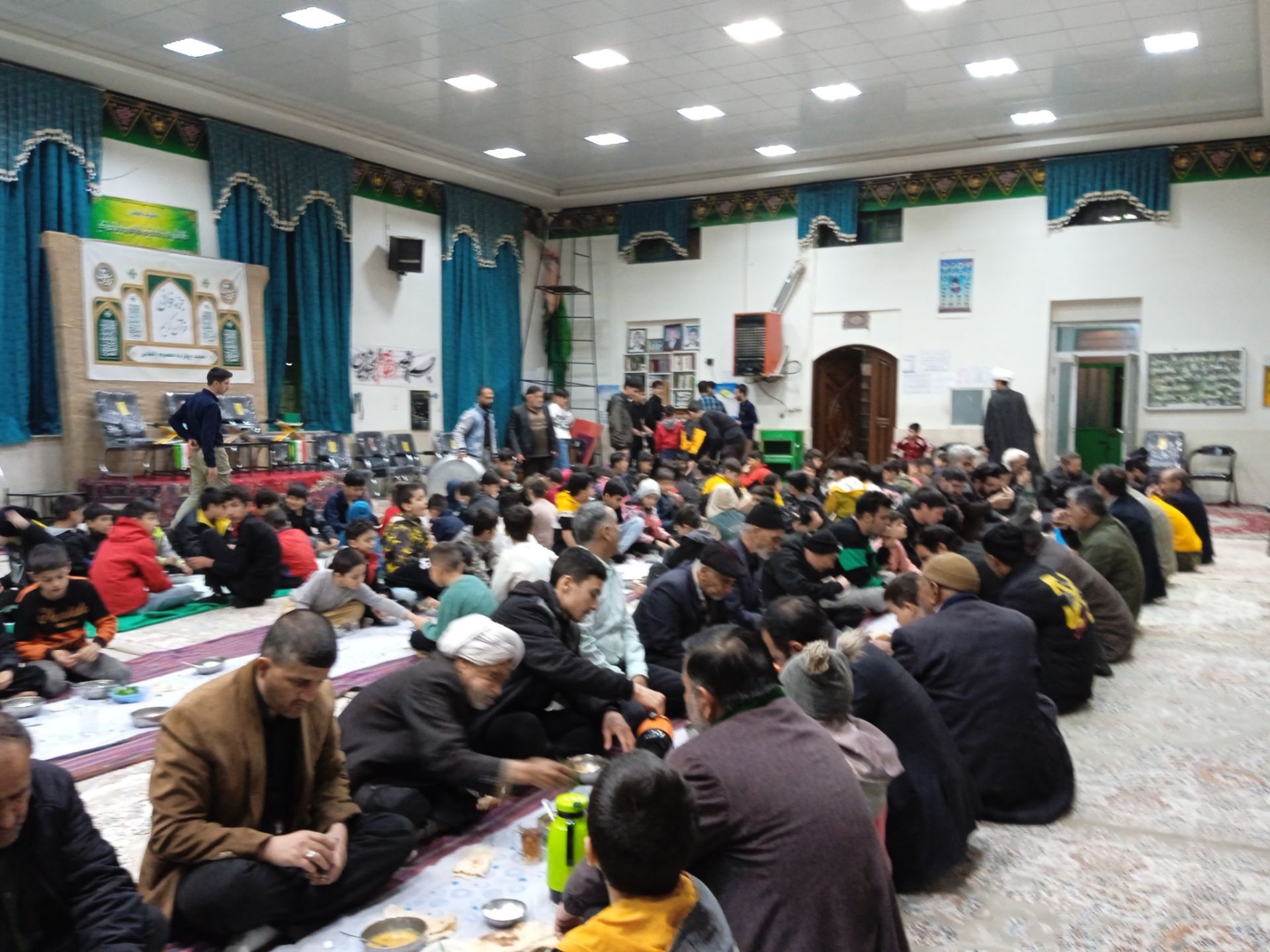  قرائت قرآن همزمان با اولین روز شهادت رهبر معظم انقلاب