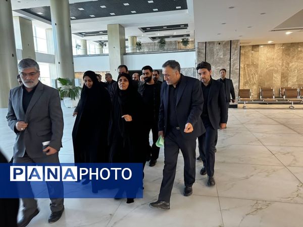 بازدید وزیر راه و شهرسازی از روند خدمات‌رسانی زائران در ایام پایانی دهه صفر