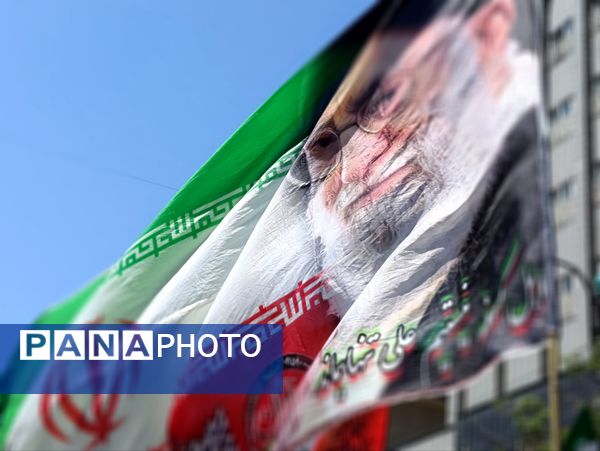 راهپیمایی جمعه خشم و نصر با حضور پرشور مشهد مقدس برگزار شد