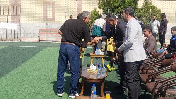 آیین افتتاحیه «میدان پویا» با محوریت خانواده پویا و ورزش پدر و پسری در فیروزکوه