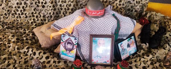 یادواره شهدای «لاله های روشن» حاجی‌آباد