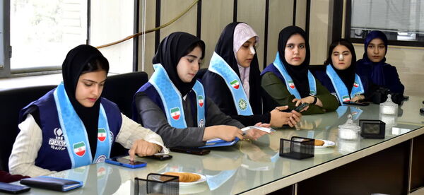 نشست صمیمی دانش‌آموزان خبرنگار پانا با مدیرکل آموزش و پرورش کهگیلویه و بویراحمد 