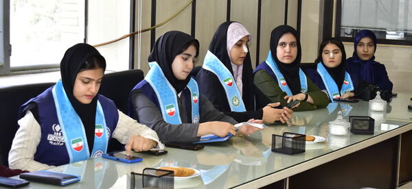 نشست صمیمی دانش‌آموزان خبرنگار پانا با مدیرکل آموزش و پرورش کهگیلویه و بویراحمد 