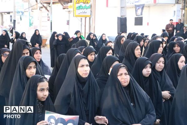 اعلام بیعت تمام قد مردم فهرج با پرچمدار انقلاب