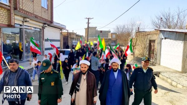 مادران و شکوفه‌های دستجرد در روز دختر به یاد میناب