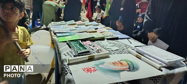 برگزاری تجمع شبانه شهروندان در بندرعباس