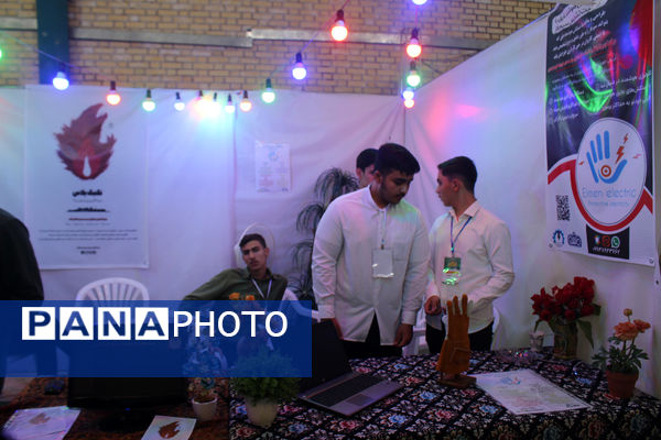 چهارمین جشنواره خلاقیت و دست‌سازه هنرستان قدس قم