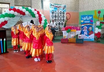 آیین محوری جشن «شکوفه‌ها» در زاهدان برگزار شد 