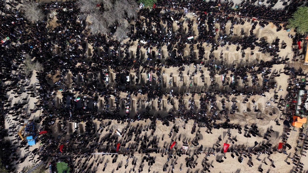 صدای دادخواهی دانش‌آموزان ایران