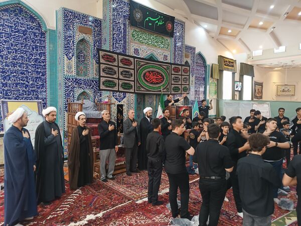 سوگواره احلی من‌‌العسل با حضور دانش‌آموزان آذرشهری 