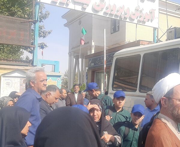 اعزام دانش‌آموزان گروه سرود سفینة النجاة نیشابور به پیاده‌روی اربعین حسینی 