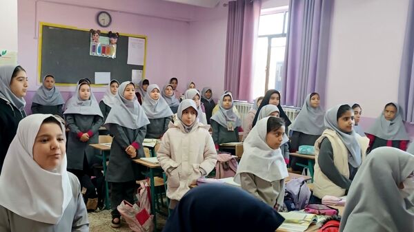 بازدید شورای اجتماعی محله لشکر از دبستان پنجم مهر